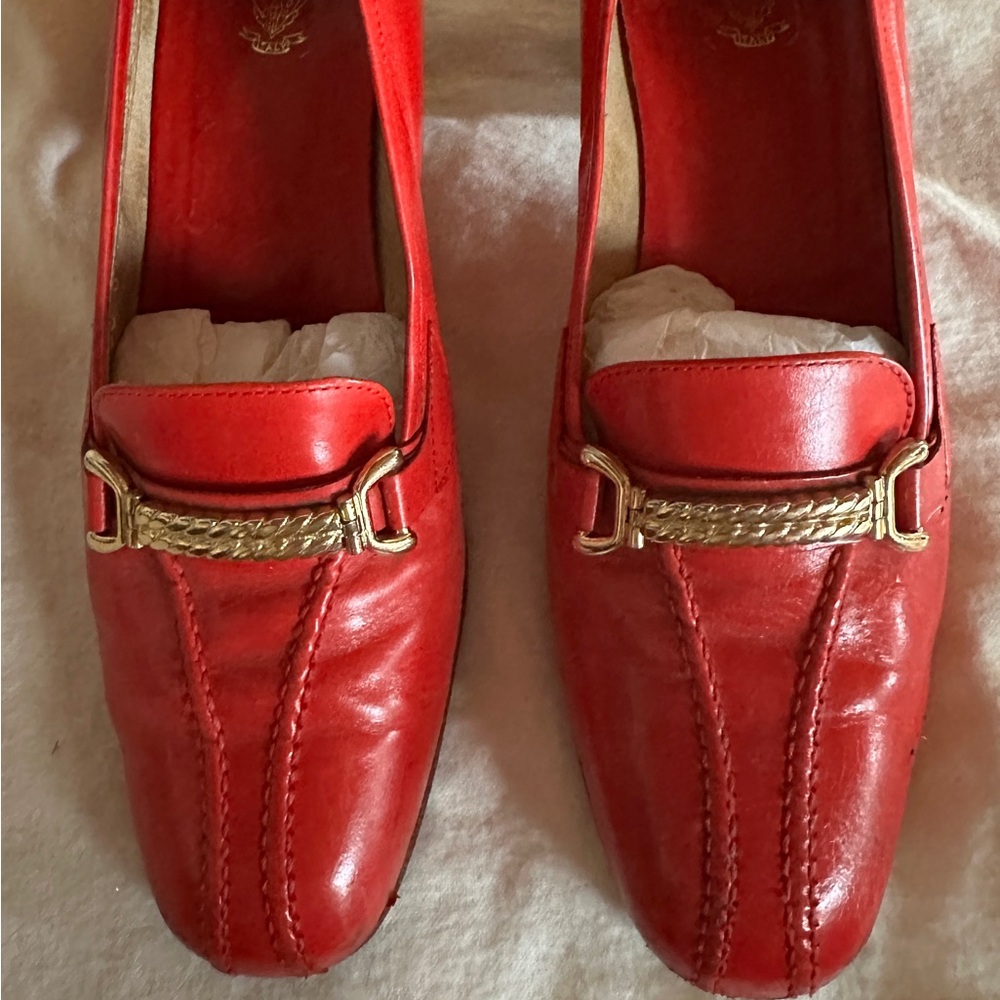 Vintage Gucci heels from the 1970s